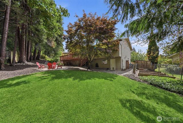 20037 102nd Court NE, Bothell, WA 98011