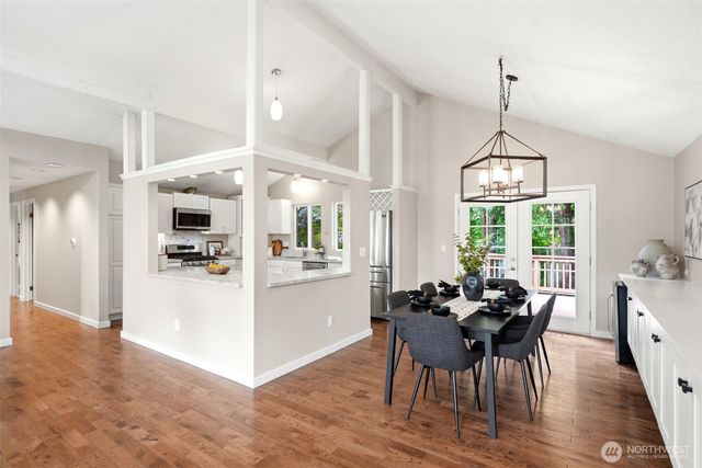20037 102nd Court NE, Bothell, WA 98011