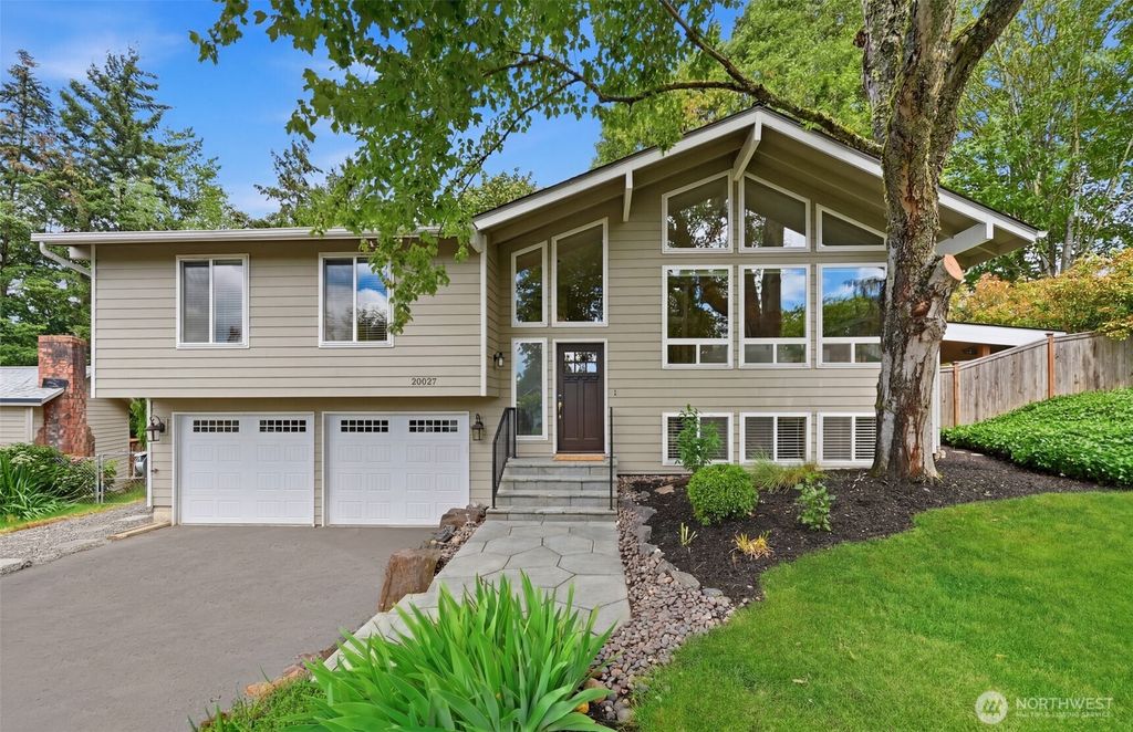 20037 102nd Court NE, Bothell, WA 98011