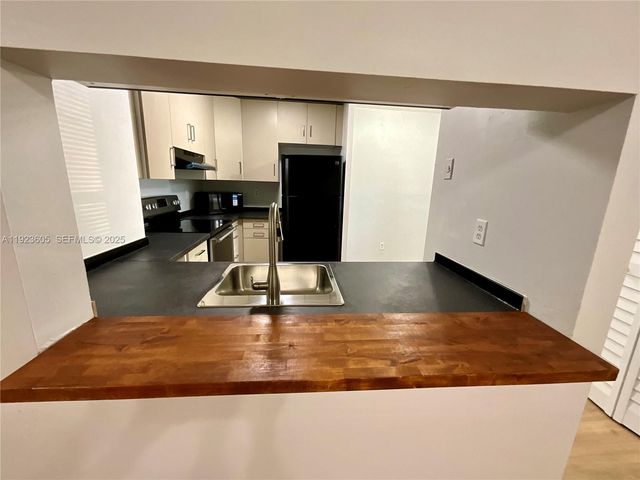 11307 Royal Palm Blvd D-3, Coral Springs, FL 33065