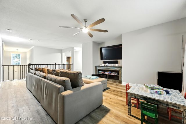 3078 VISTA WOOD Drive, Jacksonville, FL 32226