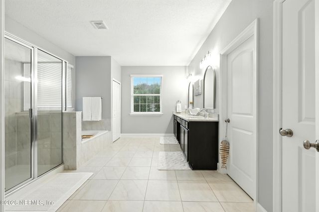 3078 VISTA WOOD Drive, Jacksonville, FL 32226