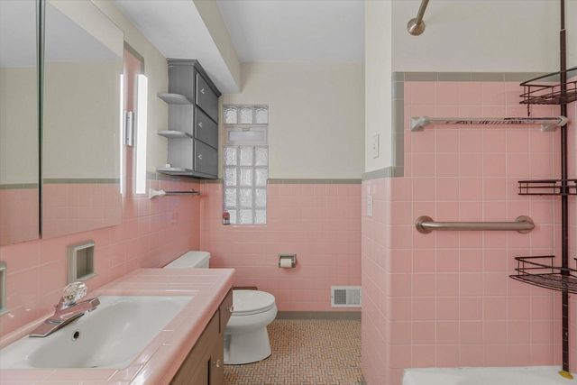 10205 W Grange AVENUE, Hales Corners, WI 53130