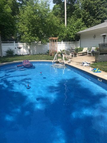10205 W Grange AVENUE, Hales Corners, WI 53130
