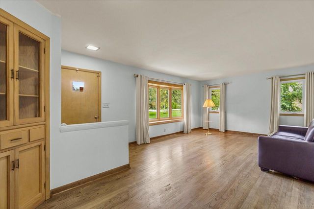 10205 W Grange AVENUE, Hales Corners, WI 53130