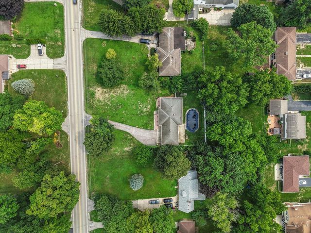 10205 W Grange AVENUE, Hales Corners, WI 53130
