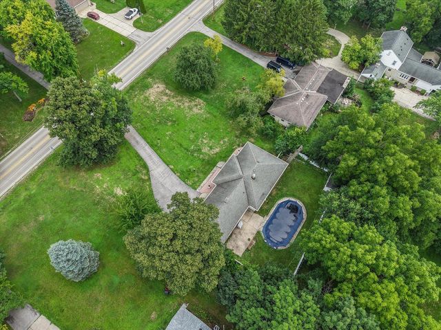 10205 W Grange AVENUE, Hales Corners, WI 53130