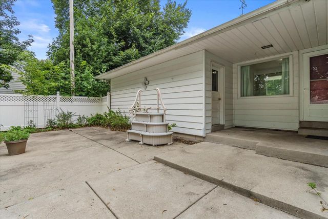 10205 W Grange AVENUE, Hales Corners, WI 53130