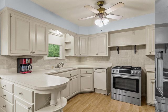 10205 W Grange AVENUE, Hales Corners, WI 53130
