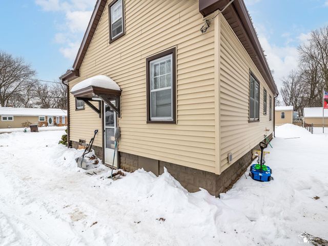 870 Bryant Avenue, Jackson, MI 49202