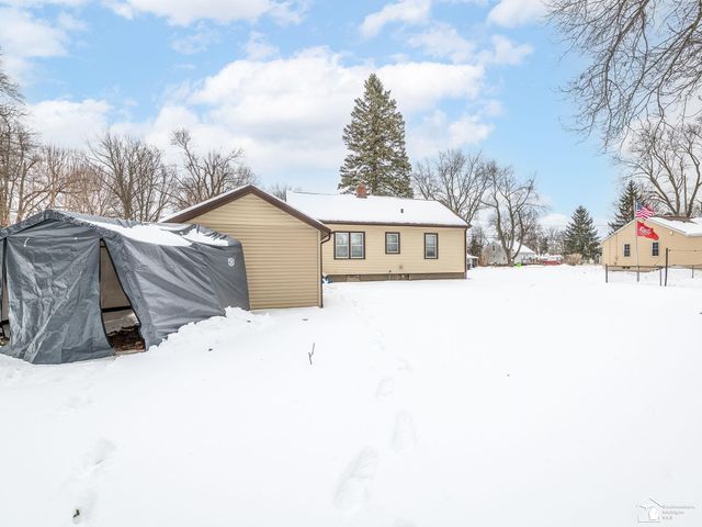 870 Bryant Avenue, Jackson, MI 49202