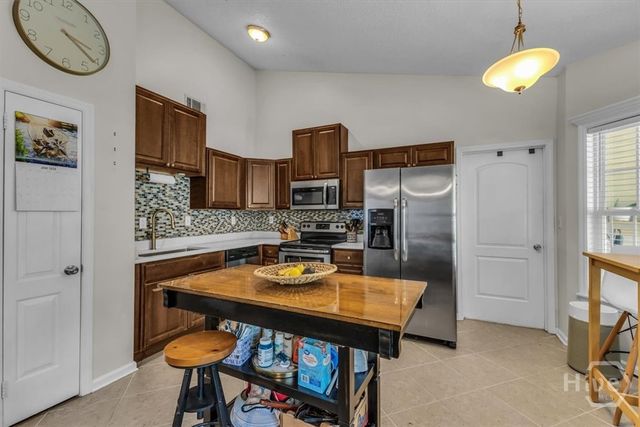 7317 LEGHORN Street, Savannah, GA 31406