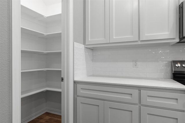 307 East Sanger Street, Celeste, TX 75423