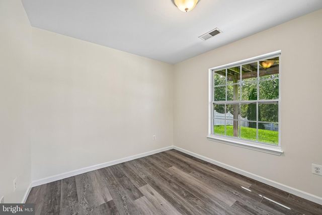 8518 STANSBURY LAKE DR, Baltimore, MD 21222