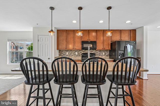 8518 STANSBURY LAKE DR, Baltimore, MD 21222