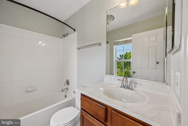 8518 STANSBURY LAKE DR, Baltimore, MD 21222