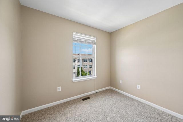 8518 STANSBURY LAKE DR, Baltimore, MD 21222