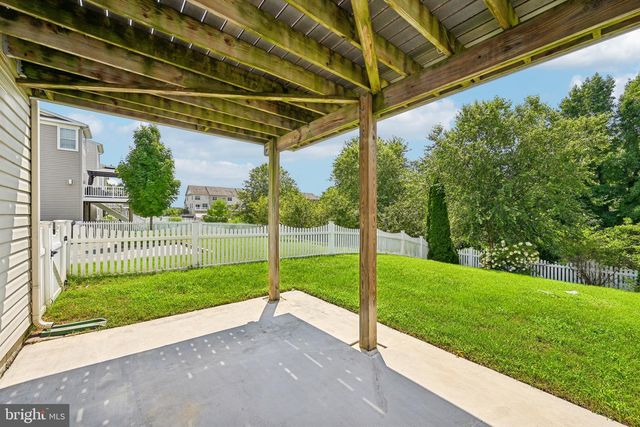 8518 STANSBURY LAKE DR, Baltimore, MD 21222