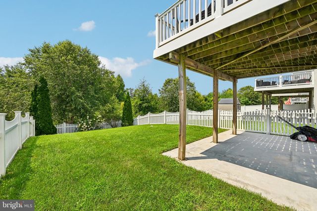 8518 STANSBURY LAKE DR, Baltimore, MD 21222