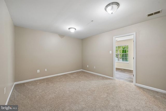 8518 STANSBURY LAKE DR, Baltimore, MD 21222