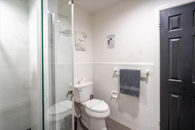 7916 Glenview Drive, Houston, TX 77061