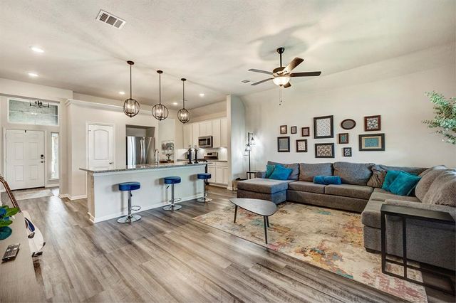 3208 Climbing Gardens Court, Conroe, TX 77301