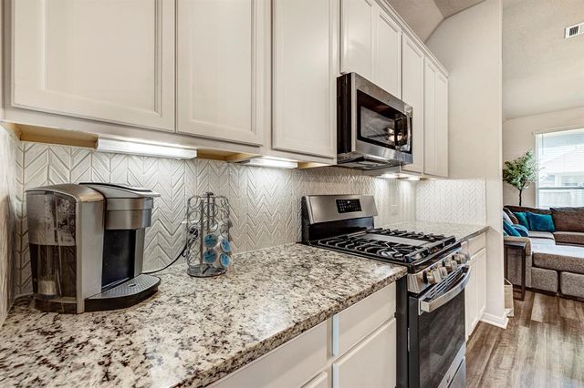 3208 Climbing Gardens Court, Conroe, TX 77301