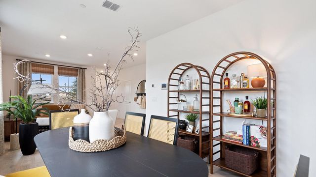 2507 Violet Theo LN, Round Rock, TX 78665