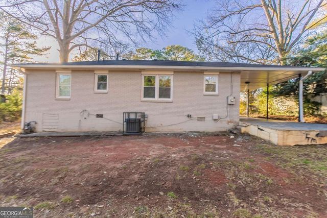 2196 Knoll Drive, Decatur, GA 30032