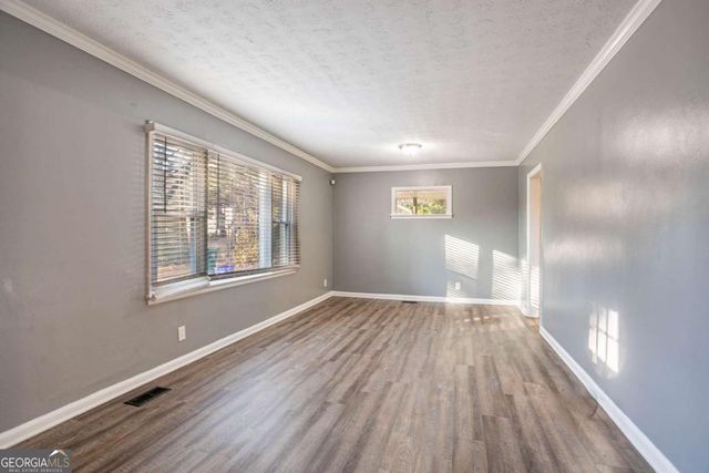 2196 Knoll Drive, Decatur, GA 30032