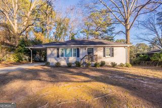 2196 Knoll Drive, Decatur, GA 30032