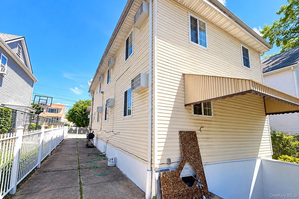 218-42 140th Avenue, Springfield Gardens, NY 11413 — photo 2