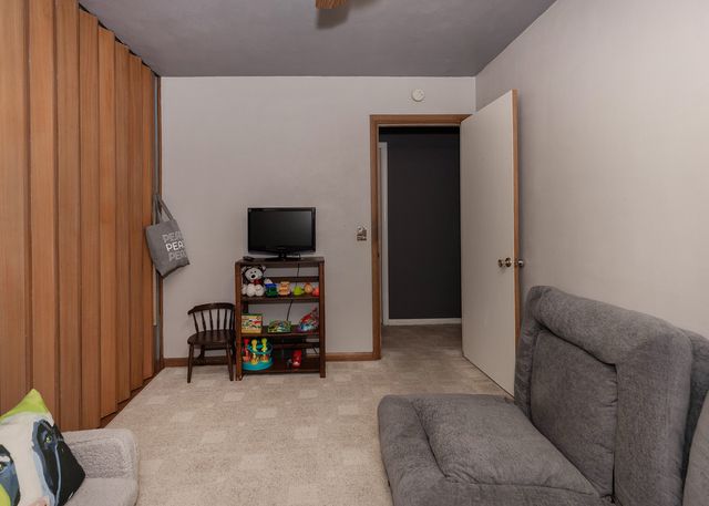 2127 36th Street, Rock Island, IL 61201