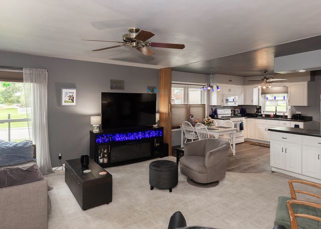 2127 36th Street, Rock Island, IL 61201