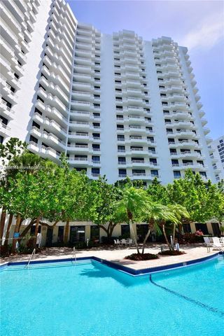 3300 NE 192nd St LP11, Aventura, FL 33180