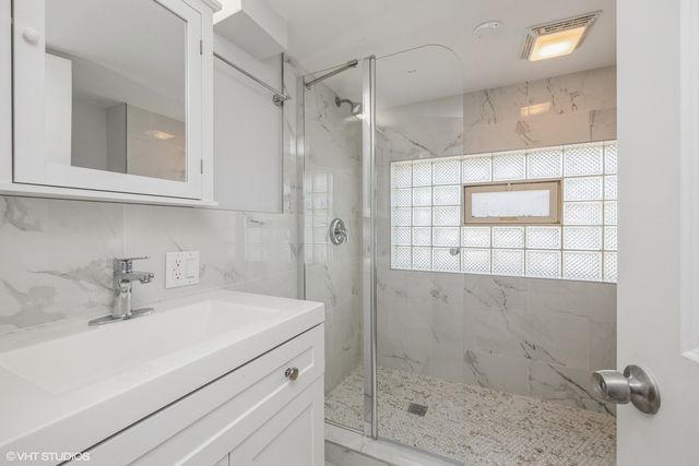 5348 S Merrimac Avenue, Chicago, IL 60638