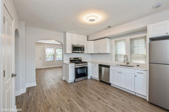 5348 S Merrimac Avenue, Chicago, IL 60638