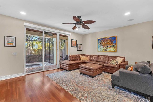 806 NE 16th Avenue, Fort Lauderdale, FL 33304