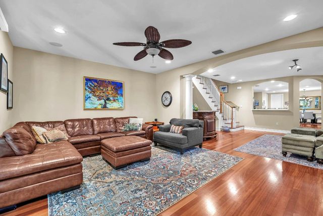 806 NE 16th Avenue, Fort Lauderdale, FL 33304