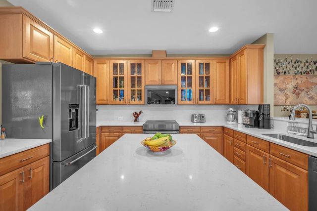 806 NE 16th Avenue, Fort Lauderdale, FL 33304