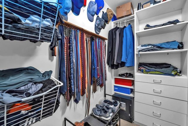 806 NE 16th Avenue, Fort Lauderdale, FL 33304