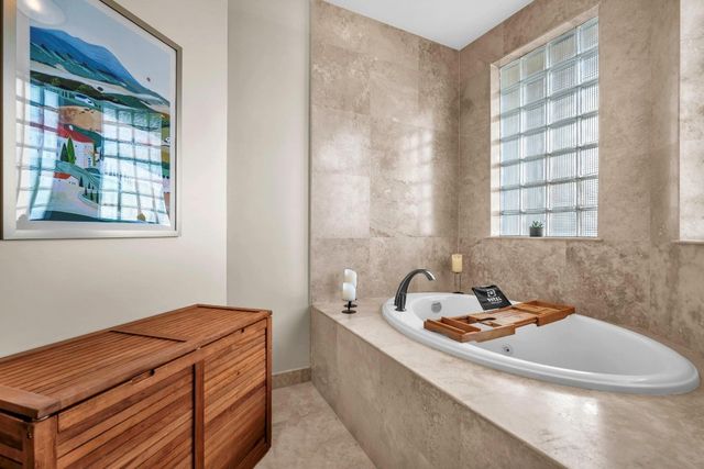 806 NE 16th Avenue, Fort Lauderdale, FL 33304