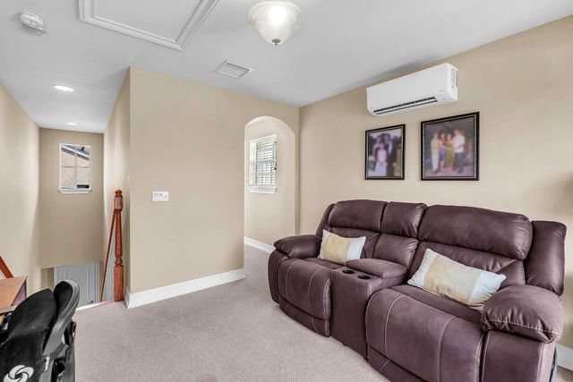 806 NE 16th Avenue, Fort Lauderdale, FL 33304