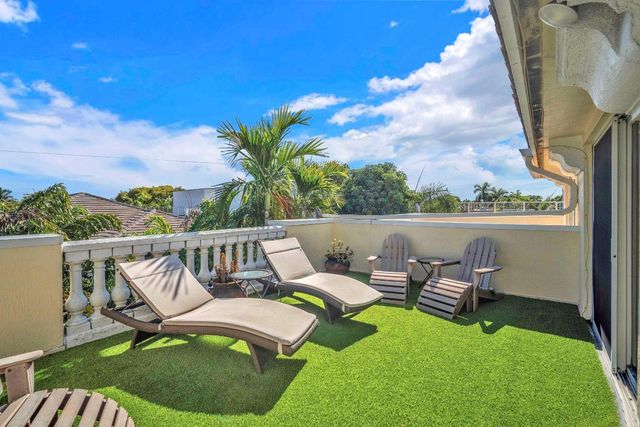 806 NE 16th Avenue, Fort Lauderdale, FL 33304