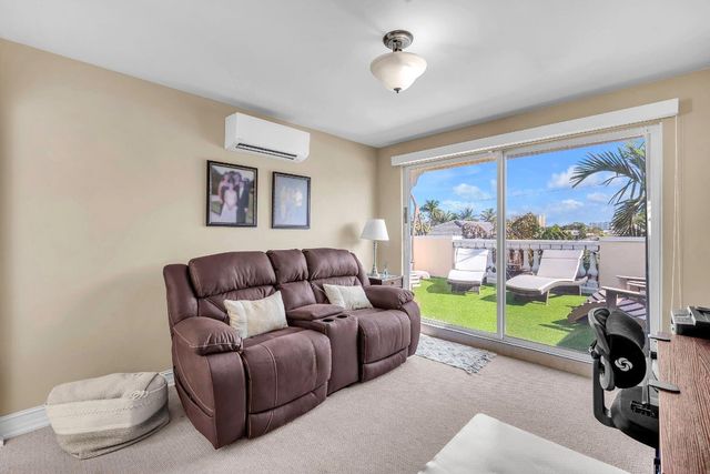 806 NE 16th Avenue, Fort Lauderdale, FL 33304