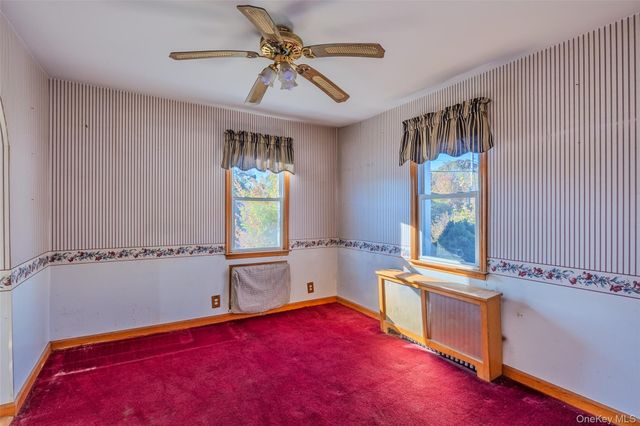 17 Andrew Avenue, Islip Terrace, NY 11752