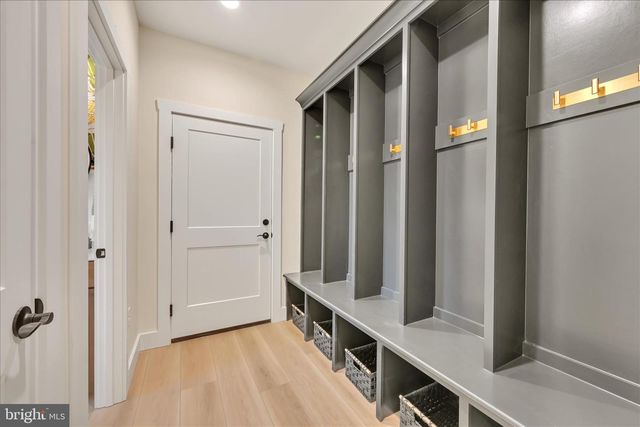 3151 CREIGHTON DR, Manheim, PA 17545