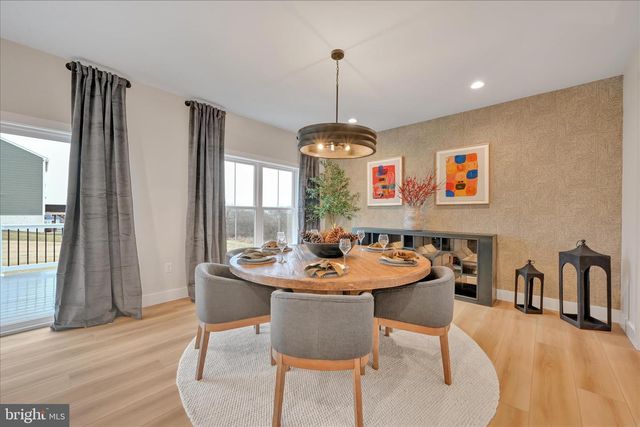 3151 CREIGHTON DR, Manheim, PA 17545