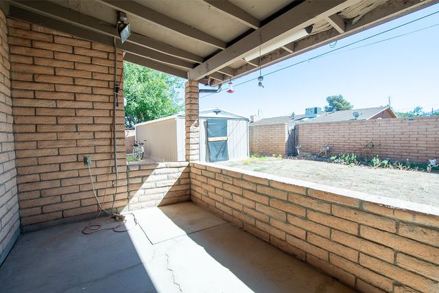 2418 Kemp Avenue, Kingman, AZ 86401