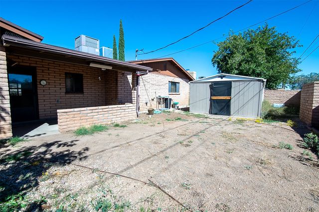 2418 Kemp Avenue, Kingman, AZ 86401